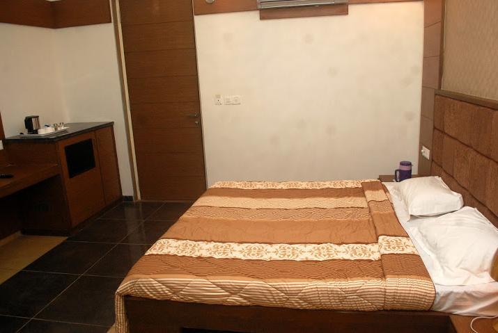 Wonderland Resort Silvassa Rom bilde