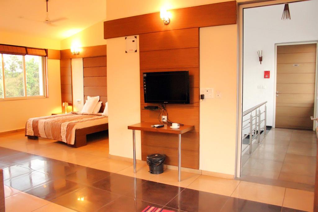 Wonderland Resort Silvassa Rom bilde